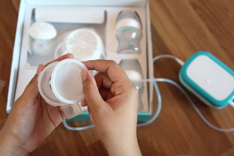 assembly of a breast pump in bd